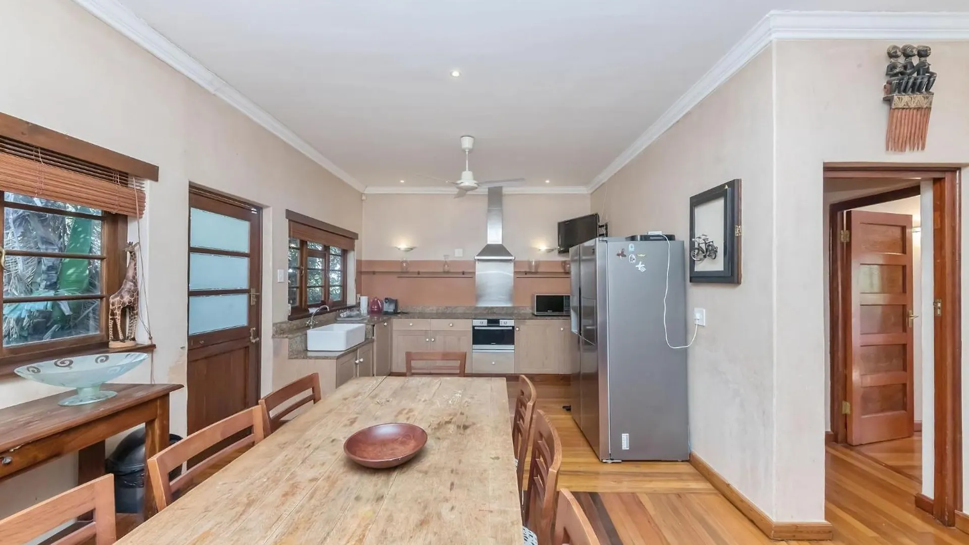 Charming Fresnaye Escape Apartment Cape Town